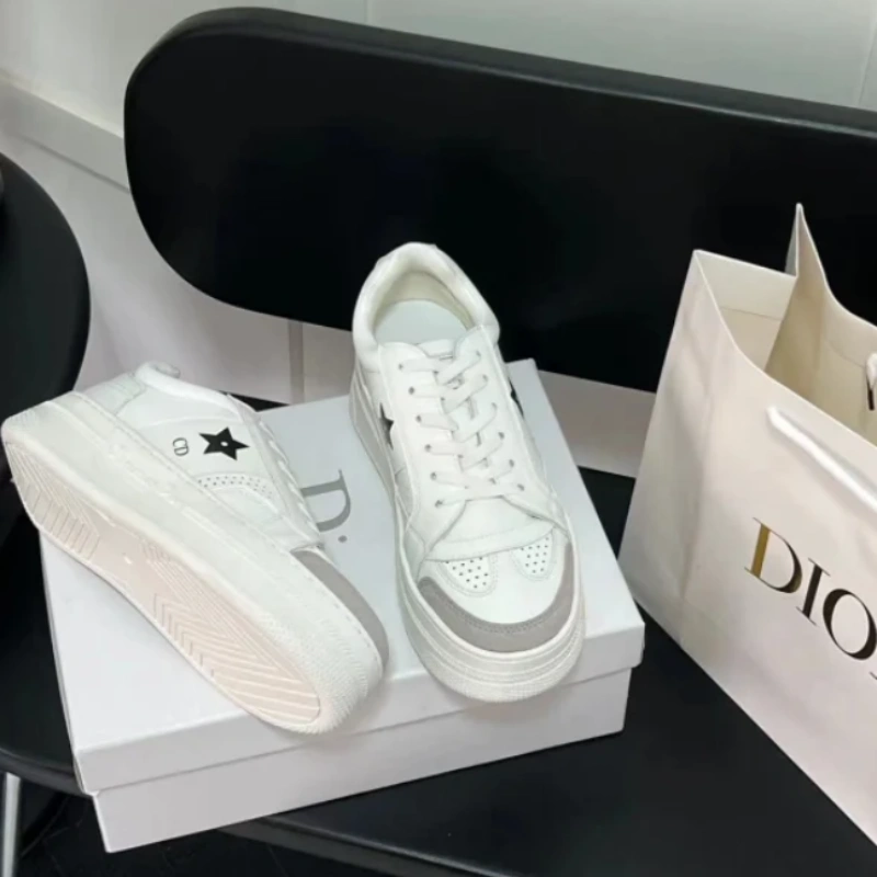 ffbd6729c8ddb08d3c5055198d91e194 Dior's new stylish sneakers - Image 1