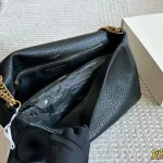 Made of imported fabric, soft and delicate feel, the classic Y family cloud bag - with box - Image 4