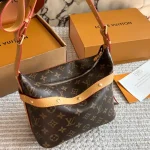 With a long shoulder strap, it can be worn crossbody on one shoulder L-home new cosmetic bag-box