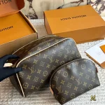L home fashion cosmetic bag - with box - Image 4