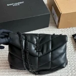 The cloud bag comes with a full package - Image 13