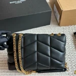 The cloud bag comes with a full package - Image 8
