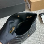The cloud bag comes with a full package - Image 4