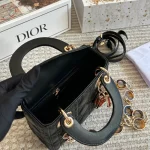The D family is a concubineHigh-end quality-box - Image 4
