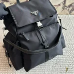 Can be worn on both shoulders or on one shoulder-no box