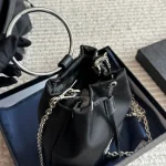 Wear an artifact bucket bag-box - Image 10