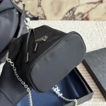 Wear an artifact bucket bag-box - Image 9