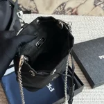 Wear an artifact bucket bag-box - Image 6