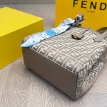 Inspired by the art of origami, the shape of the bag can be changed at will-box - Image 6