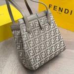 Inspired by the art of origami, the shape of the bag can be changed at will-box - Image 5
