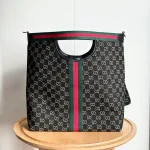 The new G family big tote-no box - Image 16