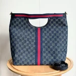 The new G family big tote-no box - Image 12