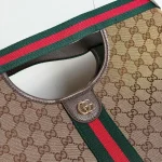 The new G family big tote-no box - Image 5