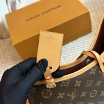 The chip version of the new commuter bag is practical in appearance-box - Image 4