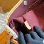 The chip version of the new commuter bag is practical in appearance-box - Image 3