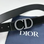 Width 3.5cmThis belt features a stainless steel buckle and fleece-box - Image 7