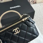 Glossy gold label diamond plaid sheepskin handle long box bag-box - Image 10