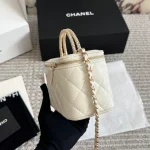 Glossy gold label diamond plaid sheepskin handle long box bag-box - Image 8