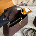 L family Capucines lady bag-box - Image 7