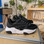 New sneakers with a box - Image 13