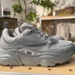 New sneakers with a box - Image 9