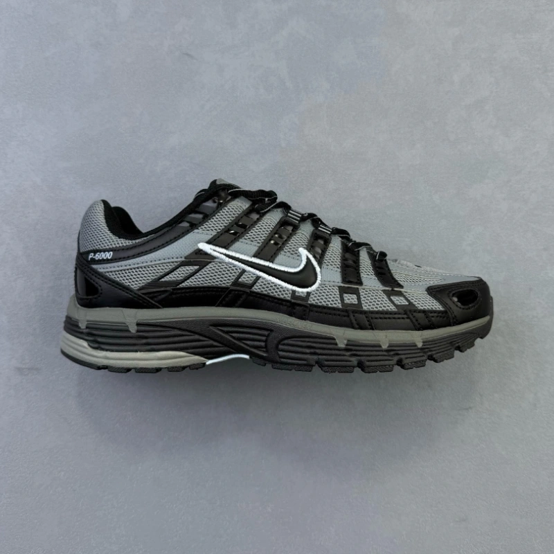 cb3363946183d22efe0f70743e7e546c New sneaker strap box - Image 1