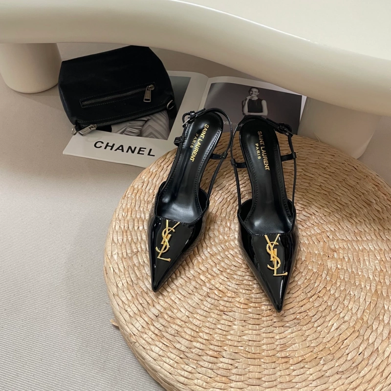 e2bdbfe8b5c7deccf901106c0a6e9d83 Monogram buckle pointed heeled sandals-box - Image 1