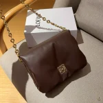 Cloud chain bag -box - Image 7
