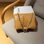 Cloud chain bag -box - Image 5