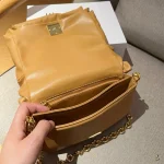 Cloud chain bag -box - Image 3