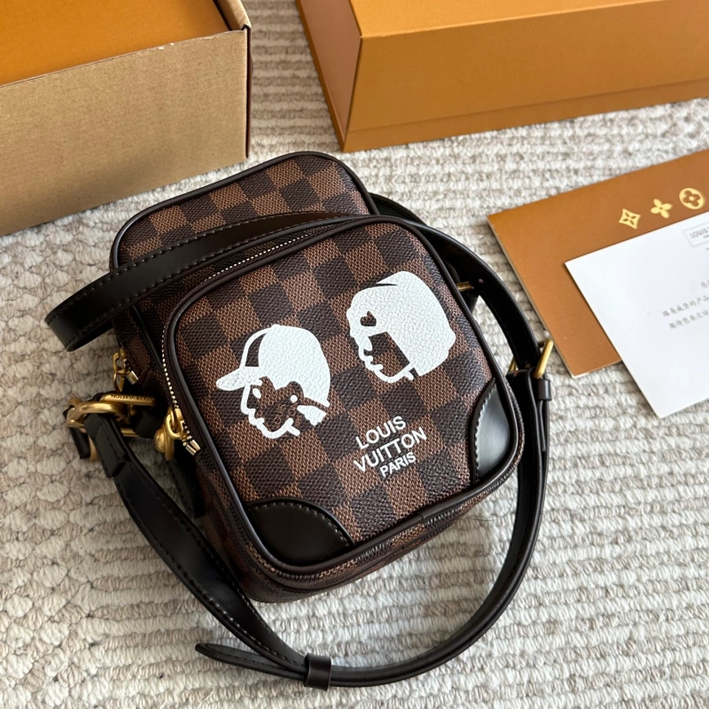 13412057522588000 Phone bag camera bag-box - Image 1