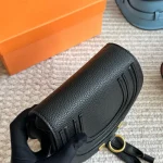 Classic saddle silhouette with full-grain soft leather-box - Image 10