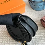 Classic saddle silhouette with full-grain soft leather-box - Image 7
