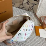 A favorite double-zipper toiletry bag-box - Image 4