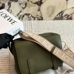 Wide strap printed flap messenger bag-box - Image 14