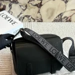 Wide strap printed flap messenger bag-box - Image 11
