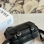 Wide strap printed flap messenger bag-box - Image 7