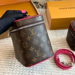 With a long shoulder strap, it can be worn crossbody and packaged in a cowhide gift box-box - Image 7