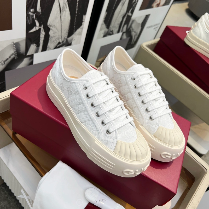 f20c482a9c3024f256b253b557b92167 Gucci platform cloth shoes lead the way-box - Image 1