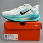 New running shoes-box - Image 2