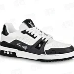 Black and white shoes-box