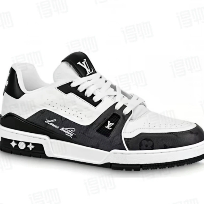 美图秀秀批处理_20260114112102 Black and white shoes-box - Image 1