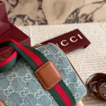 It's a new mini Boston style, but it holds a lot!-box - Image 9