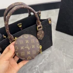 Jungle Print On-the-Go Diaper Bag-no box - Image 3