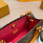 Vintage and artsy, with seriously huge capacity-box - Image 6
