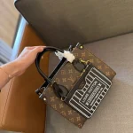 diaper bag-no box - Image 10