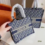 Embroidered tote, available in 3 sizes-box - Image 15