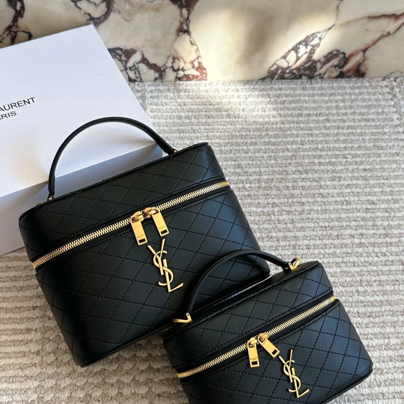 13417343590560000 It can be carried by hand or worn crossbody, and it's very comfortable to wear-box - Image 1