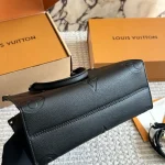 Small S/S handbag with box - Image 3