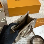 Small S/S handbag with box- - Image 3